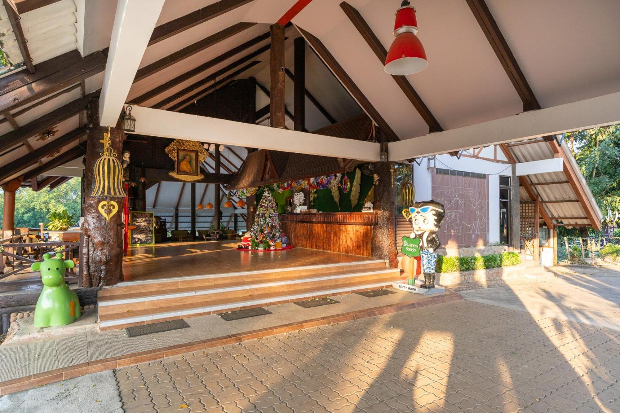 Pung-Waan Resort Sai Yok Exterior foto